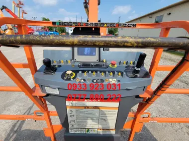 Xe nâng người JLG 1500AJP cao 46 mét