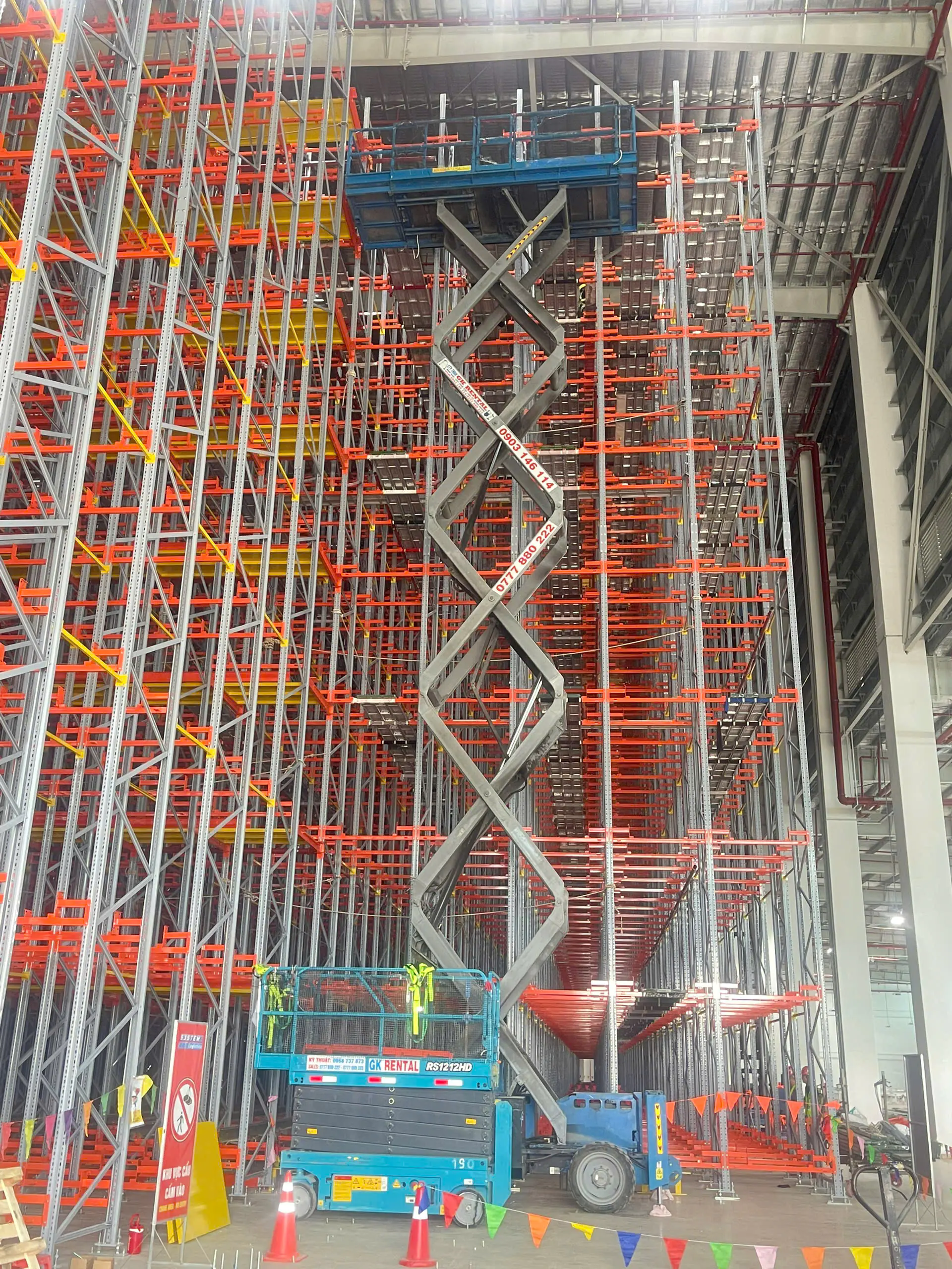 Dịch vụ thu&ecirc; xe n&acirc;ng người tỉnh Long An