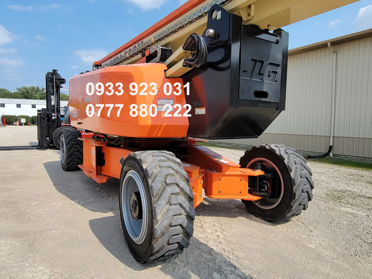 Xe nâng người JLG 1500AJP cao 46 mét