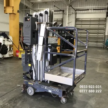 Xe nâng người cao 11 mét JLG 30AM