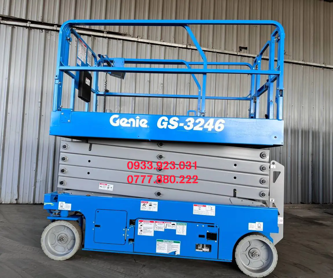 Xe n&acirc;ng người cắt k&eacute;o cao 12 m&eacute;t Genie GS-3246